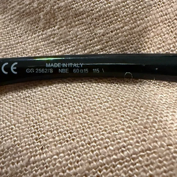 Black Gucci Sunglasses - Picture 2 of 6